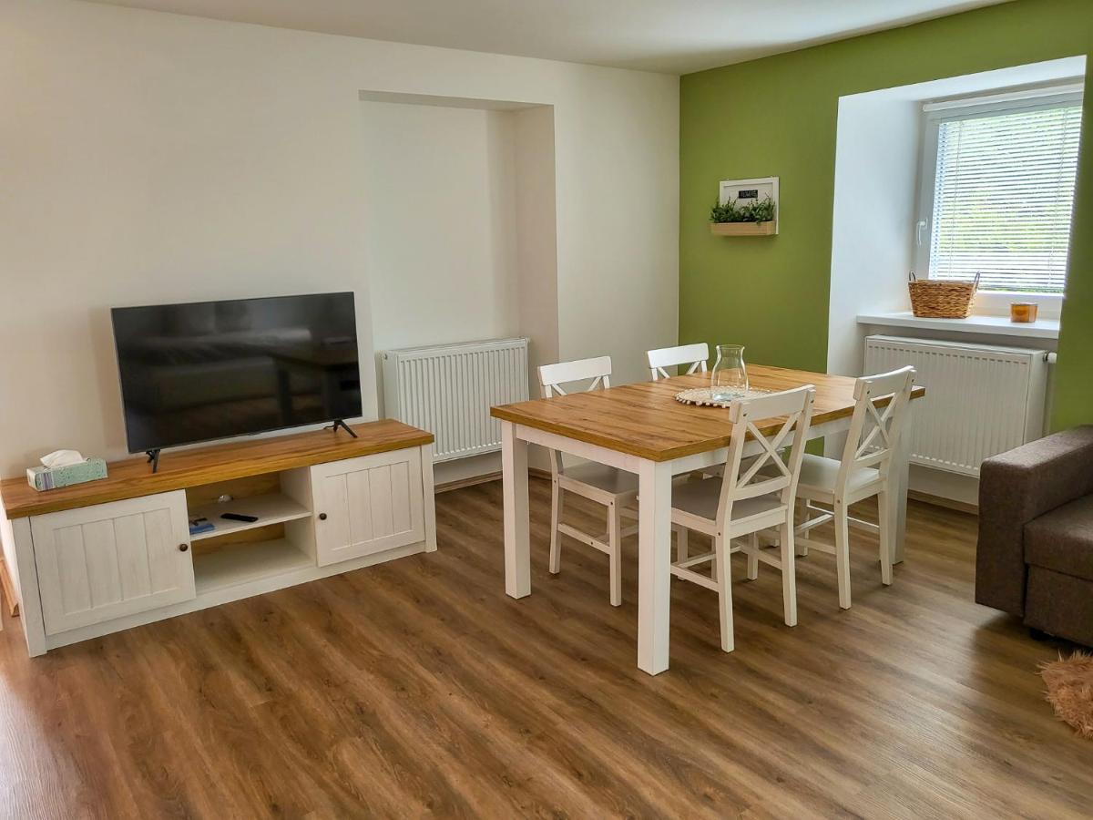 Apartmany U Kolacku Hartmanice  エクステリア 写真