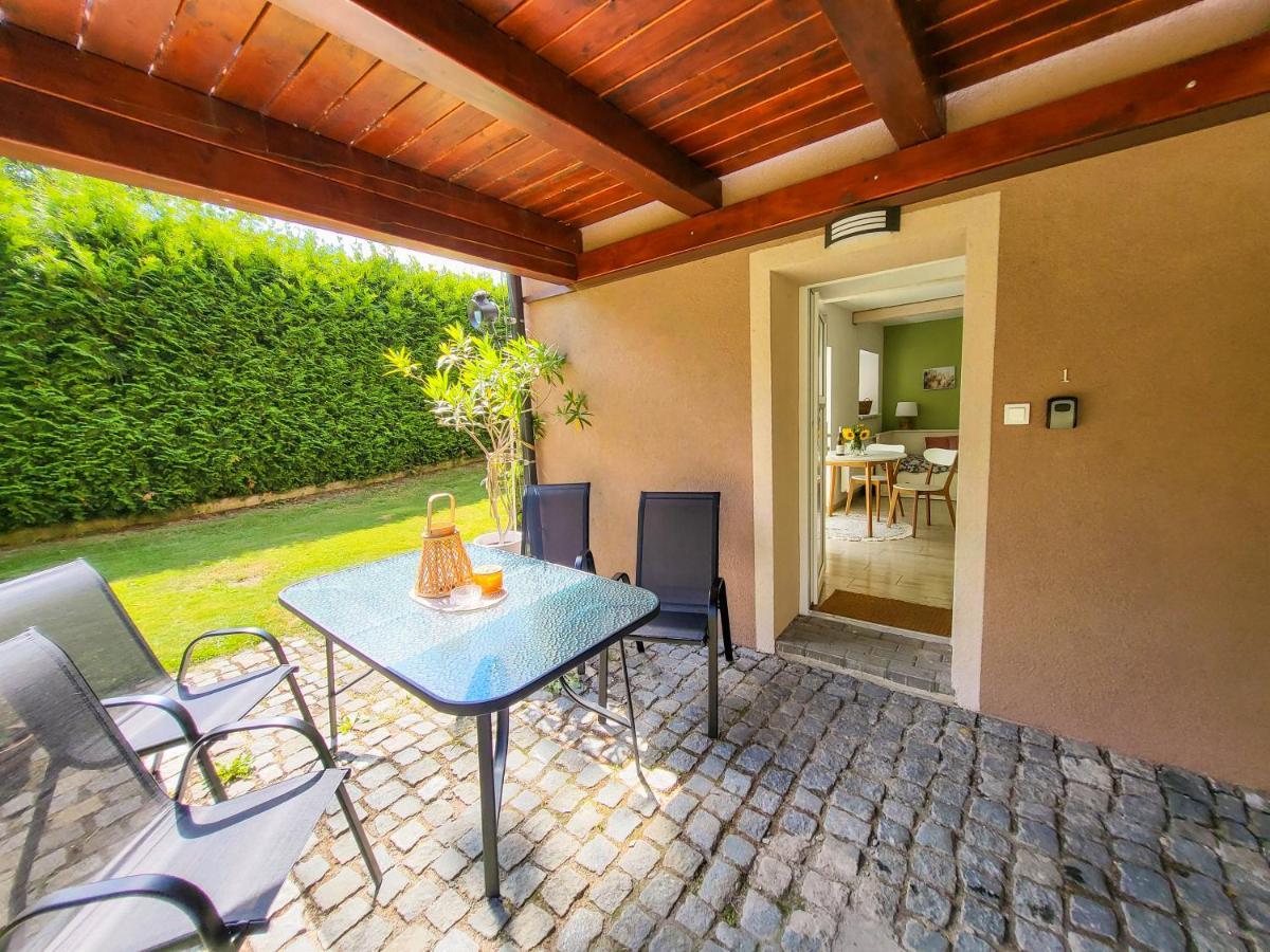 Apartmany U Kolacku Hartmanice  エクステリア 写真